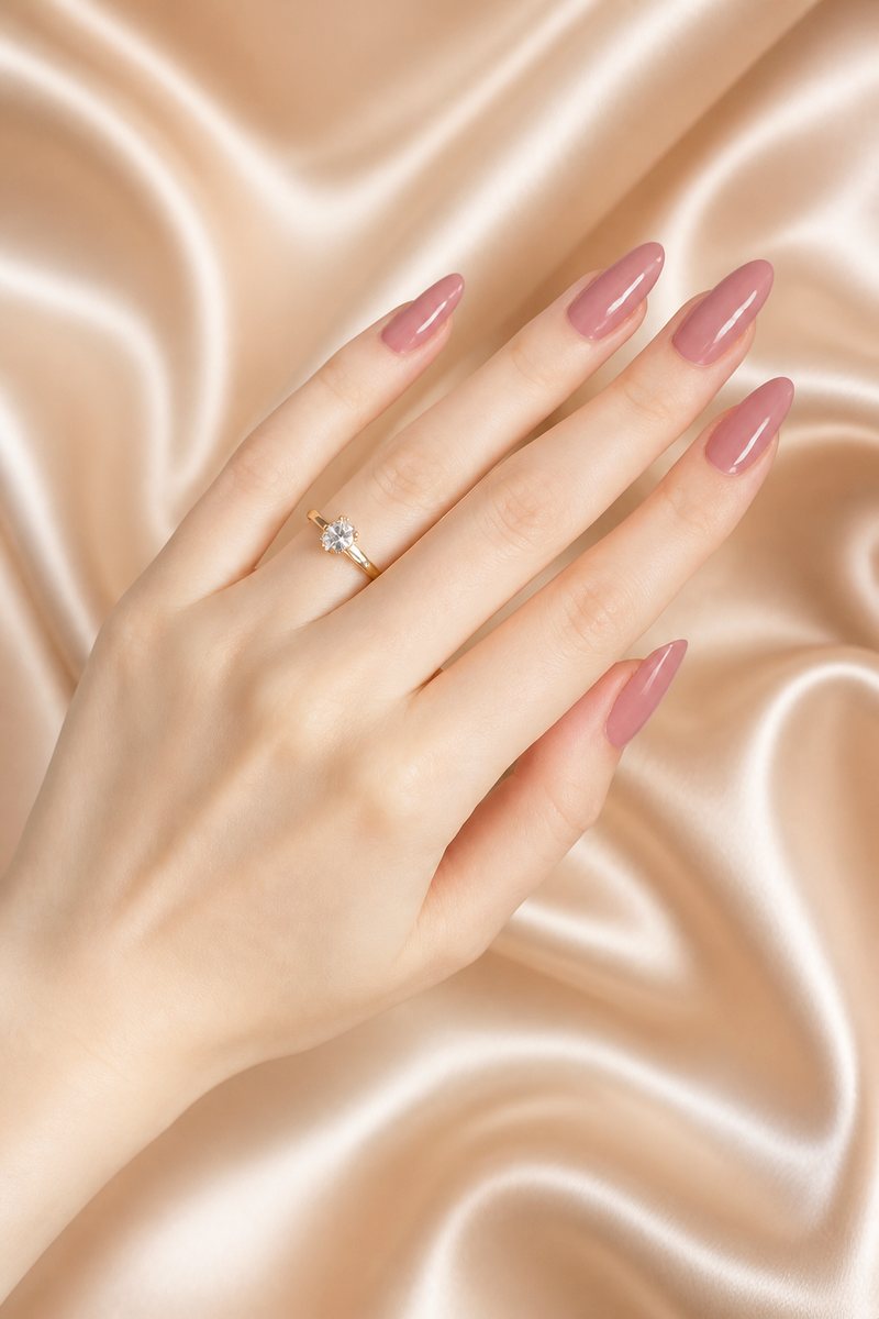 InStyle Beauty Lounge nail art design 3